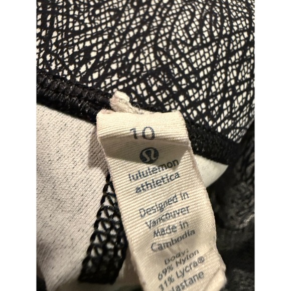 Lululemon High Rise 7/8 Leggings Black White Scribble Print Size 10 - Picture 7 of 7